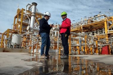 جکت 11A در مسیر نصب؛ گام بزرگ متخصصان ایرانی در توسعه فاز ۱۱