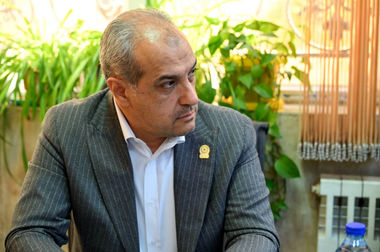 آغاز عملیات ایمن‌سازی بزرگراه ارتش شرق با نصب نیوجرسی‌های بتنی