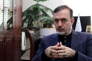 میزان حقوق کارکنان نظام بانکی برای تأمین هزینه‌های زندگی کافی نیست