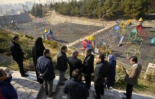 بهبود خدمات شهری و نوسازی بوستان مهرگان در منطقه یک