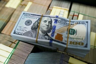 قیمت دلار به پایین‌ترین رقم طی ۳ سال اخیر رسید