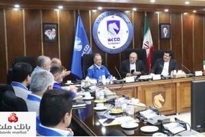 دیدار مدیرعامل بانک ملت با مدیرعامل ایران خودرو -حمایت از واحدهای تولیدی و صنعتی بزرگ در اولویت برنامه های بانک ملت