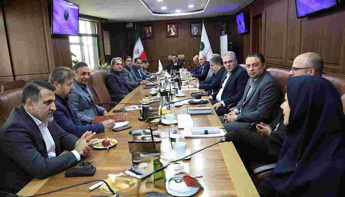آئین معارفه روسای ادارات کل برنامه‌ریزی و صیانت از مشتریان پست‌بانک برگزار شد