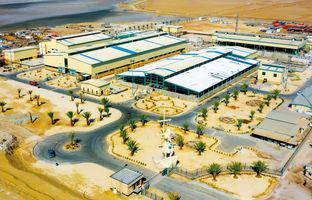 راه اندازی بزرگ ترین واحد نمک زدایی کشور؛ پاسخی راهبردی به بحران آب / ظرفیت 140 میلیون متر معکبی نمک زدایی، زیرساخت ملی برای پایداری تولید است