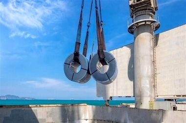 فولاد مبارکه؛ نماد تاب‌آوری و رشد صادراتی در شرایط تحریمی و بحران‌های اقتصادی