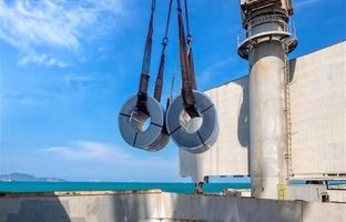 تحلیلی بر عملکرد مالی و صادراتی فولاد مبارکه در سال ۱۴۰۴ و نقش کلیدی در رونق اقتصادی کشور