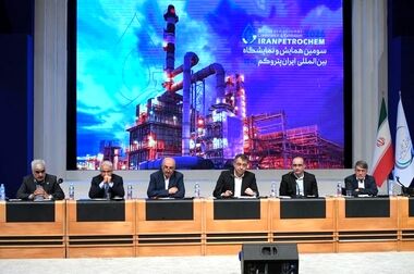 در دهه فجر و با پیگیری صندوق بازنشستگی کشوری و بیمه ملت؛ پرداخت باقی مطالبات درمان تکمیلی سال ۱۴۰۳ بازنشستگان آغاز شد