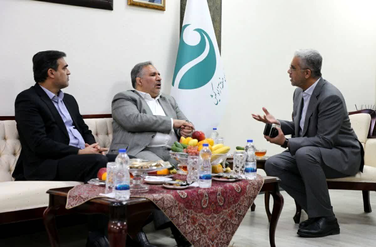 دیدار مدیرعامل شرکت پتروشیمی بدر شرق با رئیس کمیسیون اقتصادی مجلس