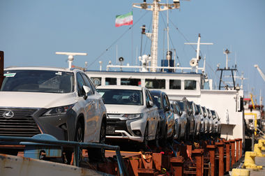 دومین جشنواره سراسری شعر و داستان دانشگاه آزاد اسلامی برگزار شد