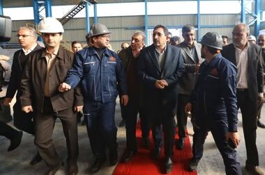 بهره‌برداری از دومین نیروگاه خورشیدی ۱۰ مگاواتی با سرمایه‌گذاری ۲۳۰۰ میلیارد ریالی چادرملو (ویدئو)
