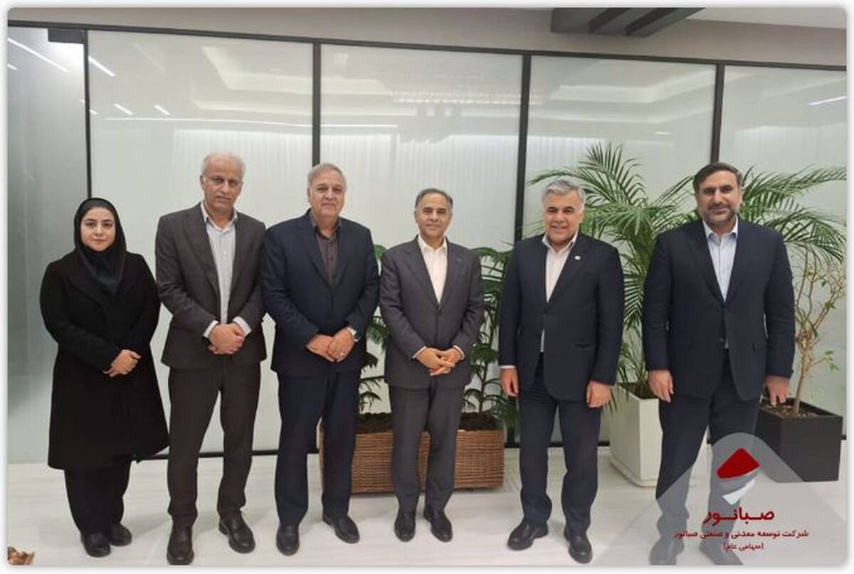جلسه مدیرعامل صبانور با مدیرعامل بانک تجارت با محوریت تسریع در تأمین مالی پروژه‌ها