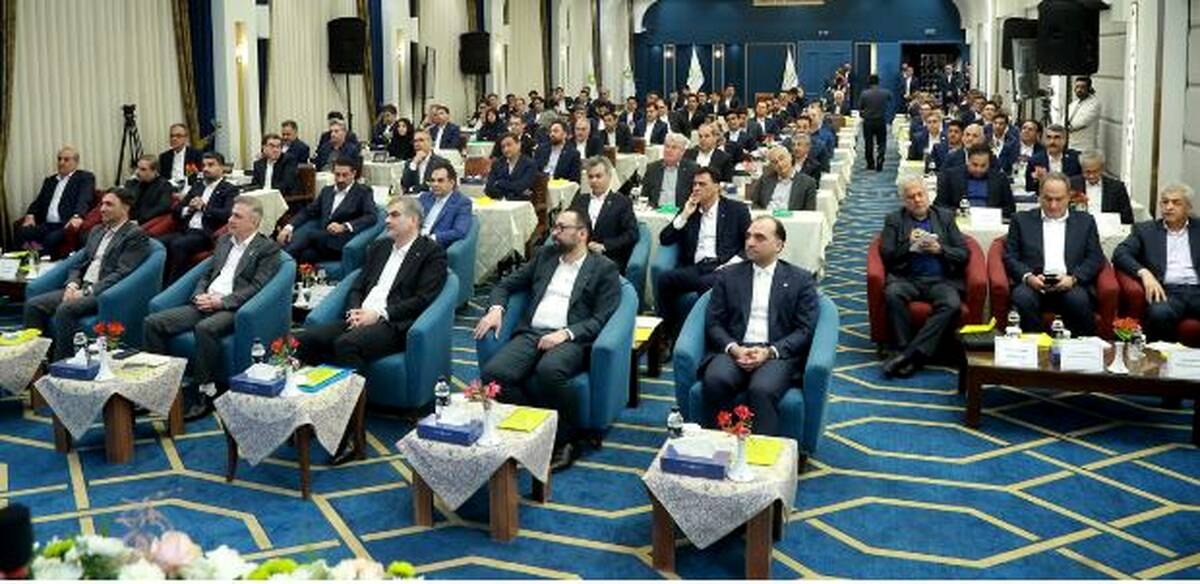 همایش سراسری مدیران بانک قرض‌الحسنه مهر ایران برگزار شد