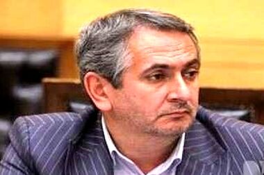 مسکن، لازمه یک ازدواج/ نماینده مردم تهران: کوچک‌سازی با فرهنگ ایرانی نمی‌خواند باید به سمت ویلاسازی رویم/ آقای غضنفری در این مملکت فوتبال یا بازار را سیاسی کردید، دستتان درد نکند اما حداقل معیشت مردم را سیاسی نکنید