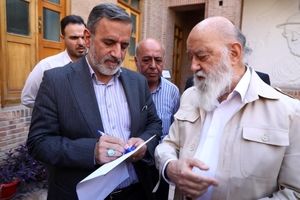  بازدید رئیس شورای اسلامی شهر تهران از خانه‌موزه شهید  چمران در منطقه ۱۲