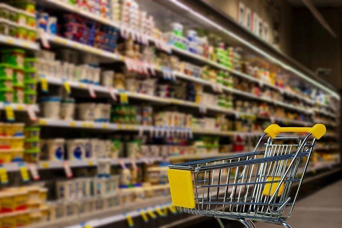 اصناف در خط مقدم تأمین کالاهای اساسی/ دلیل گرانی کالاها چیست؟