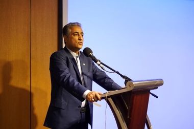 رییس اتاق بازرگانی استان قزوین در دیدار با مدیر استانی بانک صنعت و معدن از مساعدت این بانک به واحدهای تولیدی تقدیر کرد