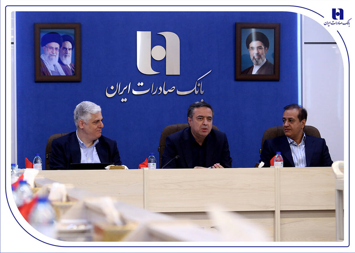  چشم‌انداز نوین تأمین مالی کسب ‌و کارها و زنجیره تولید/ تأکید قربان اسکندری بر توسعه کمی و کیفی خطوط تولید در چارچوب سازندگی نوین و جهاد اقتصادی