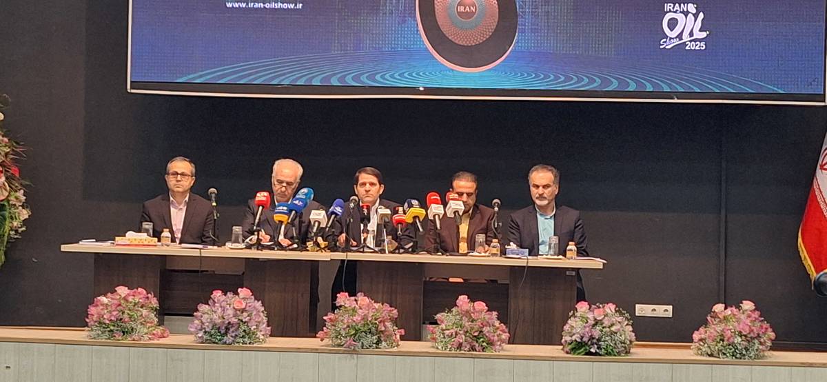 صنعت پتروشیمی به مرز ۱۰۰ میلیون تن ظرفیت تولید رسید/ ۱۵ طرح جدید تا پایان سال به بهره‌برداری می‌رسد