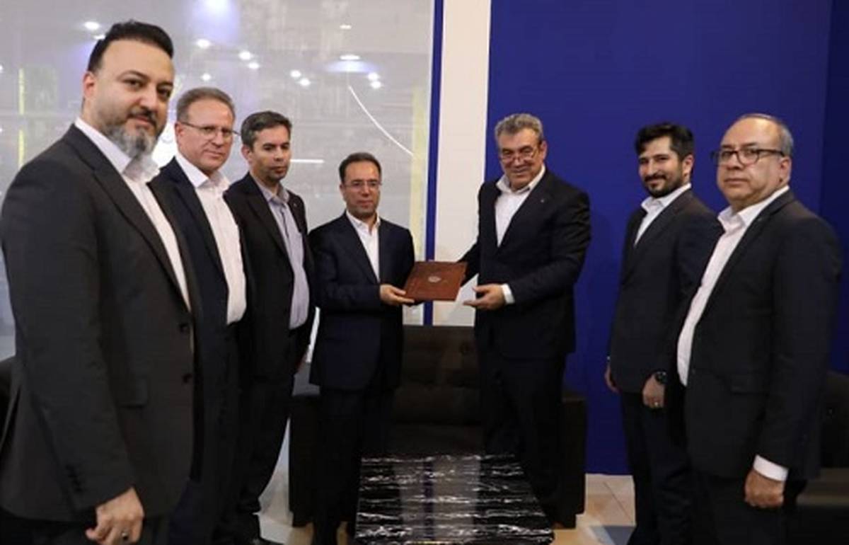 امضای سه تفاهم‌نامه همکاری توسط بانک سینا در اولین روز نمایشگاه تخصصی حمایت از ساخت داخل در صنعت نفت، گاز و پتروشیمی