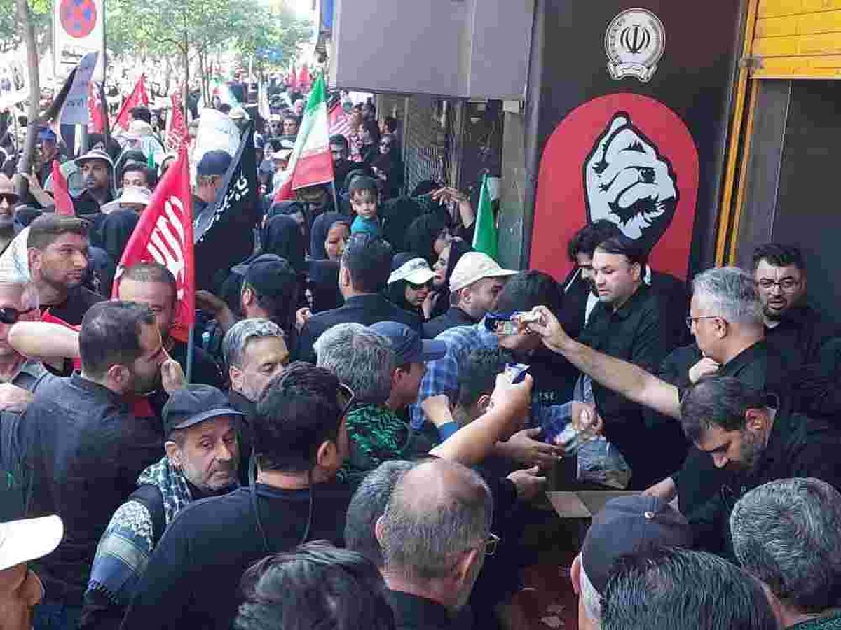 حضور مدیرعامل بانک سپه در موکب های خدمت‌رسانی به زائران مراسم تشییع رهبر شهید