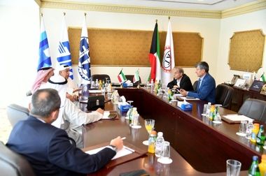 گردهمایی خودروهای تاریخی مرسدس بنز به یاد استاد شهریار