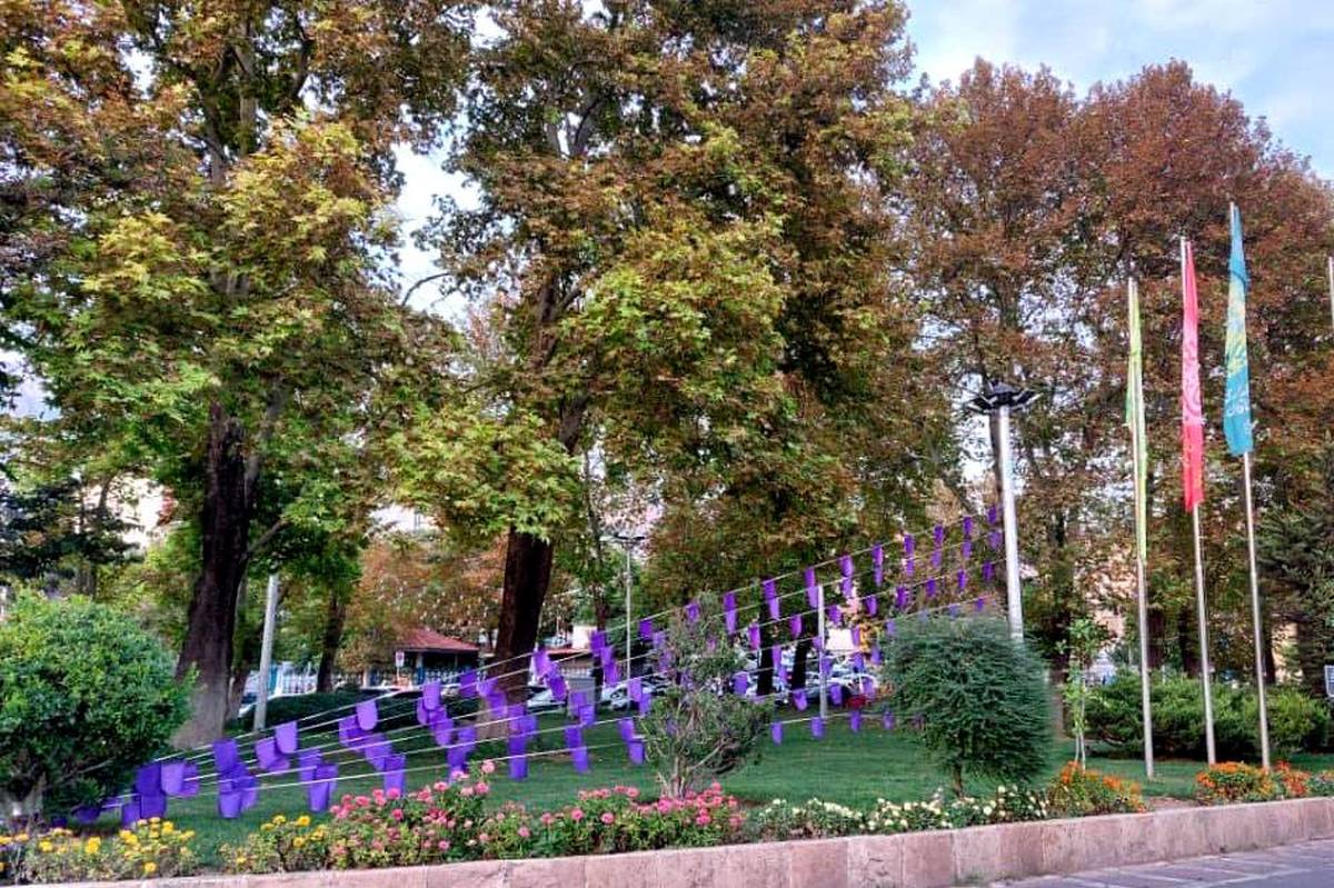  اجرای ۶۰ هزار متر ریسه نوری و پارچه ای در معابر منطقه یک