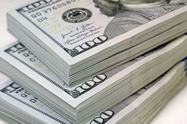 نقش عوامل داخلی و خارجی در رشد دلار