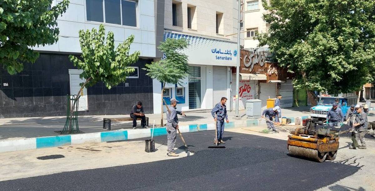 ثبت رکورد جدید در پخش آسفالت منطقه یک با ۷۱ هزار تن در پنج ماه