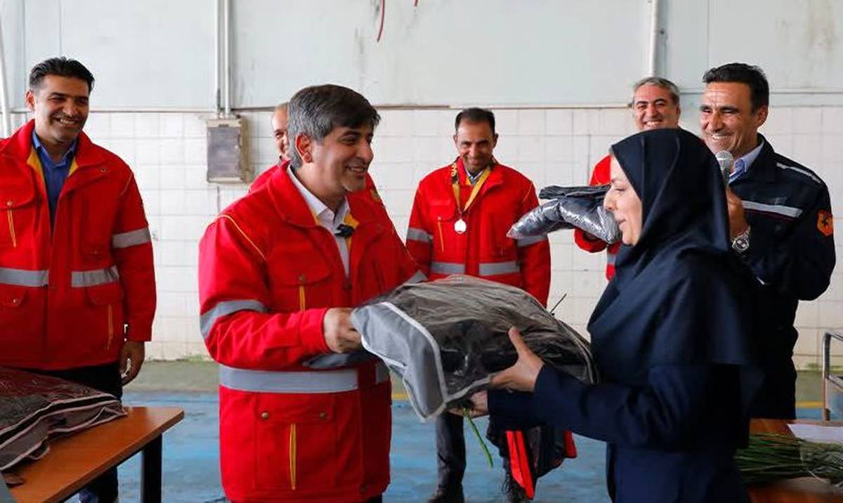 تجلیل و قدردانی مدیرعامل فولاد مبارکه از کارکنان مرکز ایمنی و آتش‌نشانی