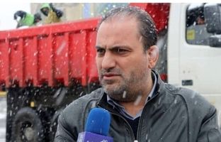 عملیات برف روبی با آماده باش شبانه روزی نیروهای برف روب  منطقه ۴ در حال اجرا است