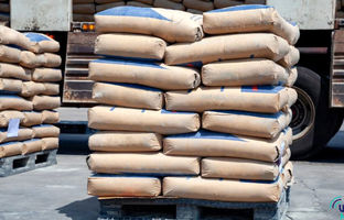 عرضه ۹۰۵ هزارتن سیمان در تالار حراج همزمان بورس کالا