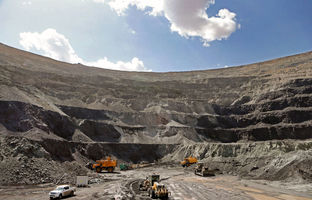 نزدیک به 600 معدن در سال گذشته، احیا و فعال شدند/ آقاجانلو اعلام کرد: ثبت رکورد در احیای معادن طی سال 1403