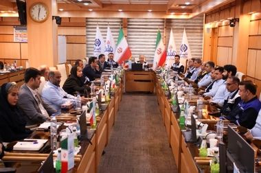 پتروشیمی فن‌آوران موفق به دریافت تندیس زرین رضایتمندی مشتری شد