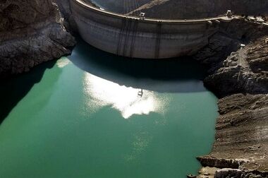 شرکت بیمه دی مسیر رشد خود را ادامه خواهد داد