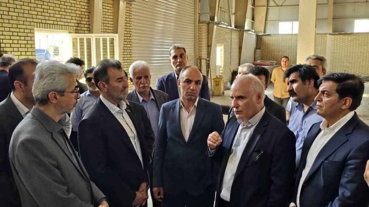 ظرفیت مناسب فناوری داخلی در ساخت ماشین‌آلات تولید کاغذ از سنگ