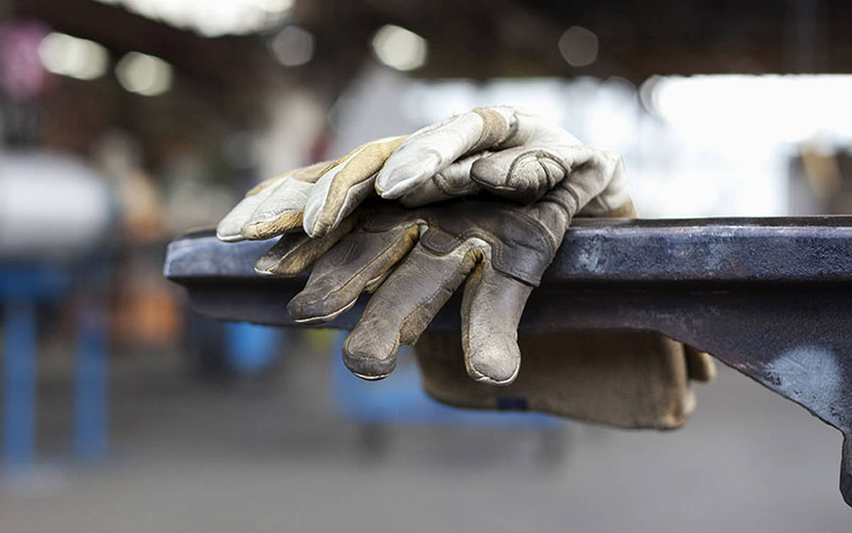  جهش قیمت‌ها و بی‌کفایتی دستمزد کارگران