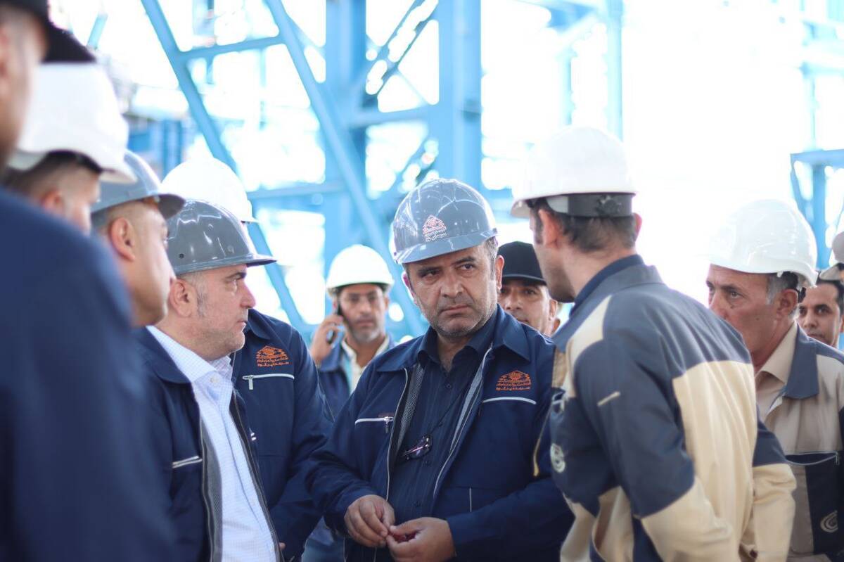 مدیرعامل شرکت فولاد سرمد ابرکوه روز صنعت و معدن را در مجتمع کارخانجات سرمد و درکنار پرسنل سپری کرد