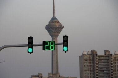 بیش از ۴۹۱ هزار  موتور سوار به دلیل عدم استفاده از کلاه ایمنی اعمال قانون شدند/ تخلف کلاه ایمنی در صدر تخلفات سال ۱۴۰۴