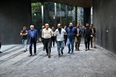 نصب سردر جدید  بازارچه زیرگذر میدان تجریش، با معماری سنتی