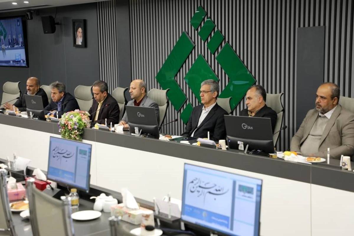 پنل تخصصی «چالش‌های نظام ارتباطی صنعت بیمه کشور» در پژوهشکده بیمه برگزار شد ‌