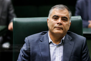 سهیمه سوخت هیچ تغییری نمی کند/صادرات نفت ایران همچنان ادامه دارد