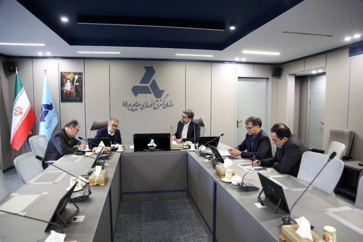 تاکید رئیس ایدرو و استاندار کهگیلویه و بویر احمد بر شتاب بخشی طرح های صنعتی استان