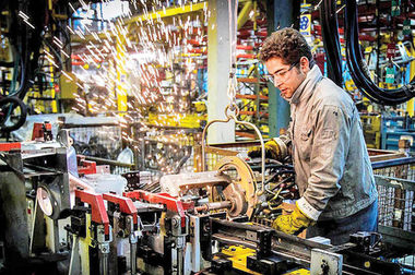 افزایش مهارت کارگران موجب کیفیت تولید می‌شود