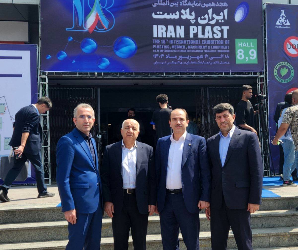 حضور مدیرعامل بیمه آسیا و هیات همراه در هجدهمین نمایشگاه بین المللی ایران پلاست 