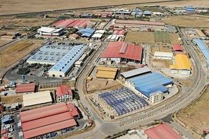 بحران آب چگونه نفس صنعت را گرفته است؟