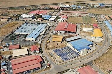 بیمه معلم و بیمه البرز تفاهم‌نامه امضا کردند