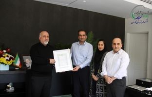 تقدیر مدیرعامل پتروشیمی کارون از نقش‌آفرینان در کسب عنوان شرکت برتر در دانش نوآورانه در پتروفن ۱۴۰۴