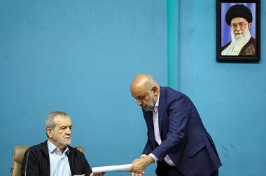  تقدیر دستیار ویژه رئیس‌جمهور از دکتر ارسلان کاظم‌پور به‌دلیل مدیریت موفق هلدینگ بهشهر و عملکرد درخشان شرکت‌های گروه