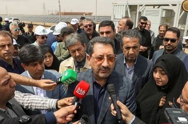 بازدید وزیر صمت و هیئت همراه از بزرگ‌ترین نیروگاه‌ خورشیدی کشور