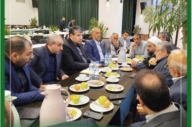 بازدید نماینده گناباد و بجستان از شعبه مشهد بانک توسعه صادرات ایران